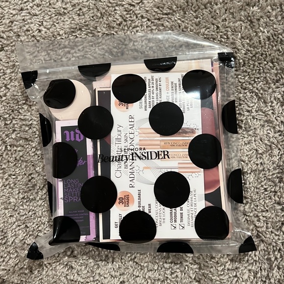 ❤️Sephora 10 Concealer Samples Set - PLUS 2 Trial Sizes!!❤️ - Picture 2 of 2
